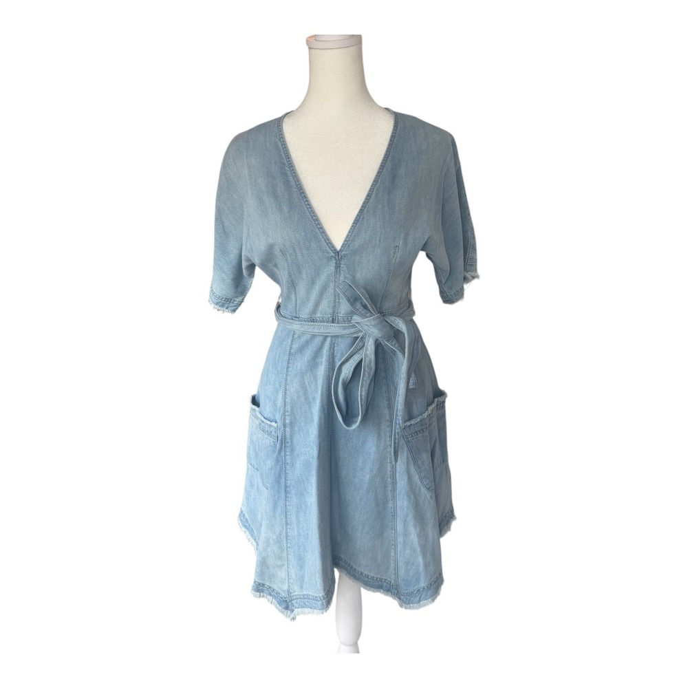 Free People Sundrenched‎ Denim Mini Wrap Dress Raw Hem Belted V-Neck Size 0 Boho